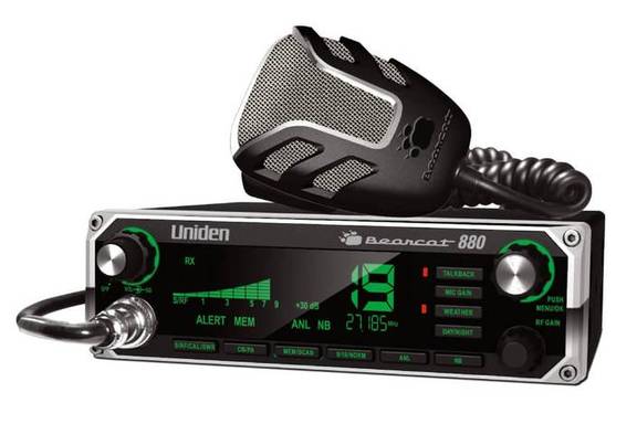 Uniden, Uniden 40-Channel CB Radio - BEARCAT 880